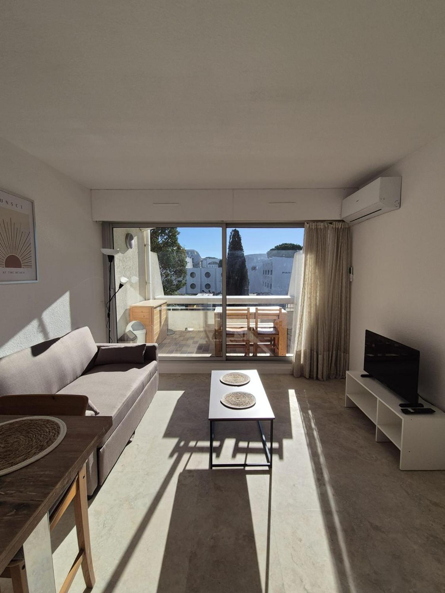 Apartment Renove En Hiver 2024 Terrasse, Piscine, Parking Et Clim *